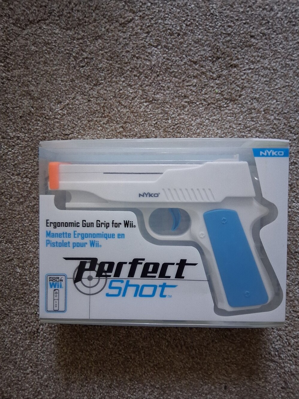 Perfect Shot Ergonomic Gun Grip for Wii - White & Blue